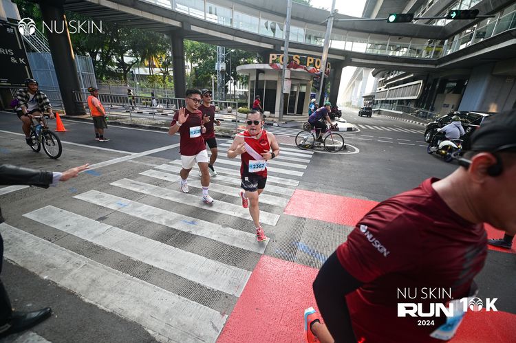 Race photo from Nu Skin Run 10K