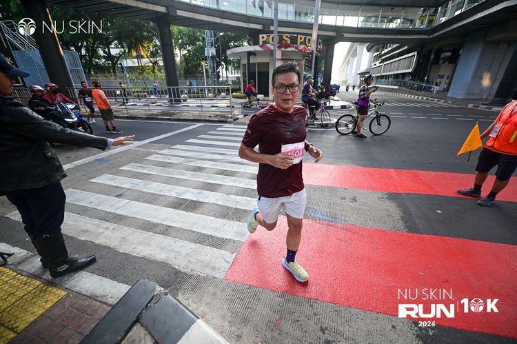Race photo from Nu Skin Run 10K