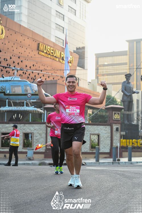 Race photo from Smartfren Run 2025 