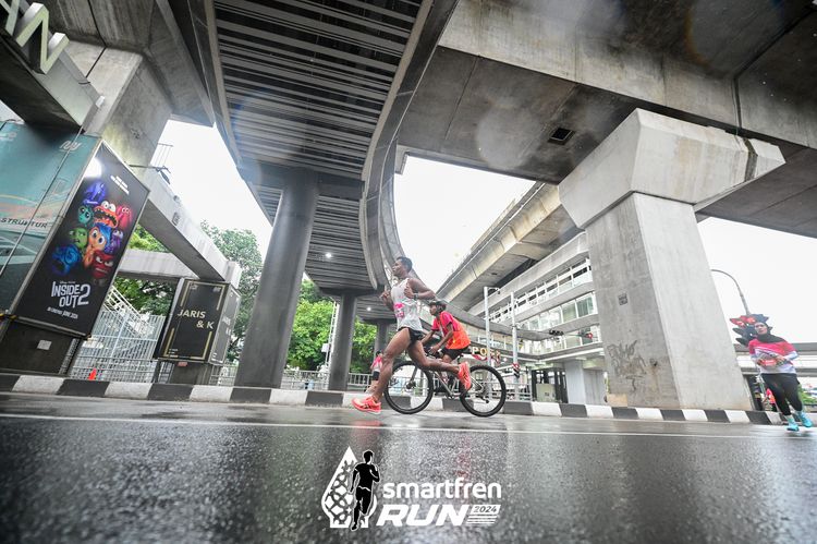 Race photo from Smartfren Run 2024