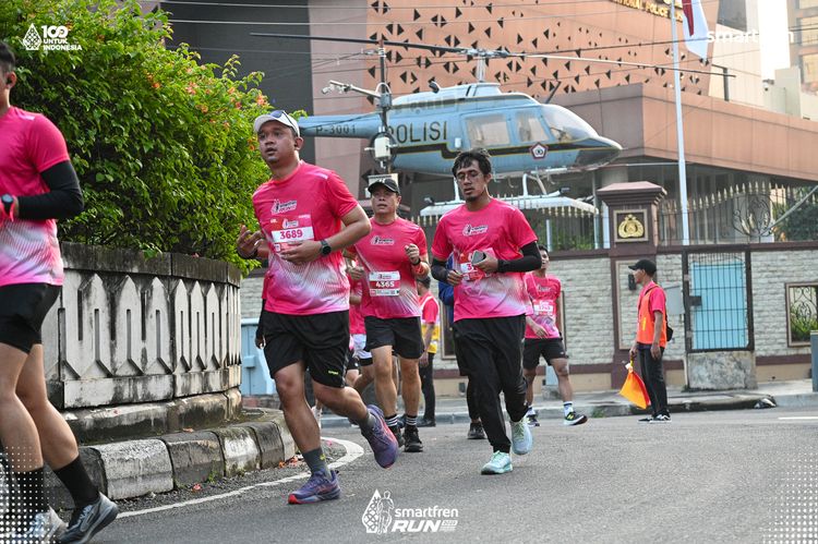 Race photo from Smartfren Run 2025 