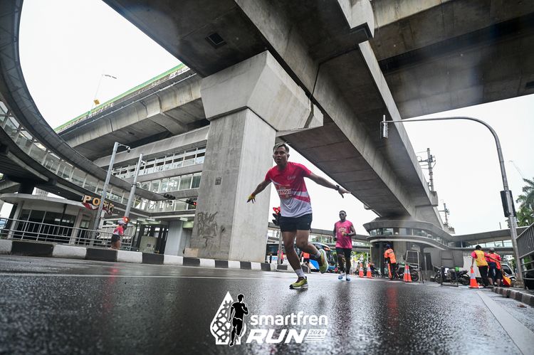 Race photo from Smartfren Run 2024