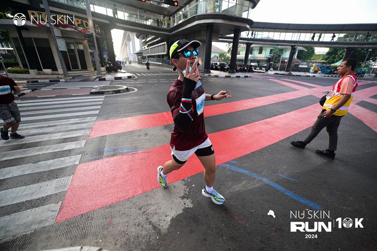Race photo from Nu Skin Run 10K