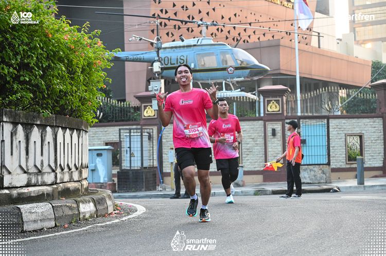 Race photo from Smartfren Run 2025 