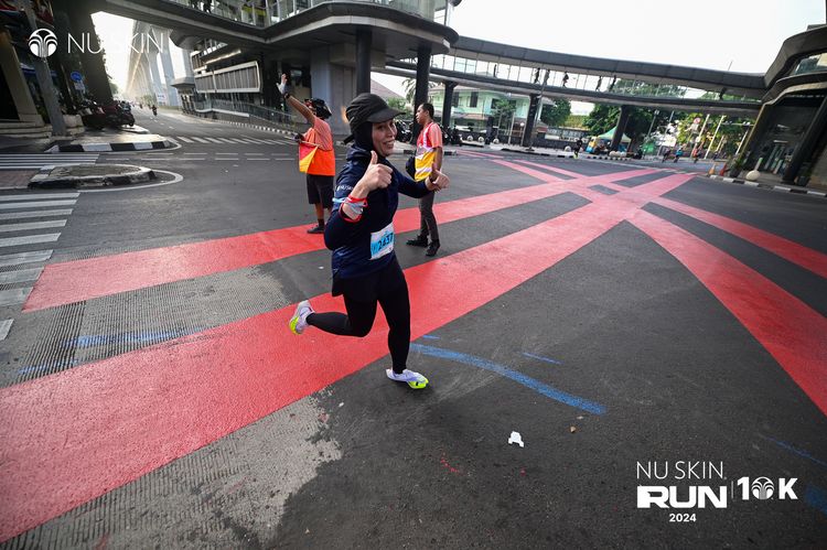 Race photo from Nu Skin Run 10K