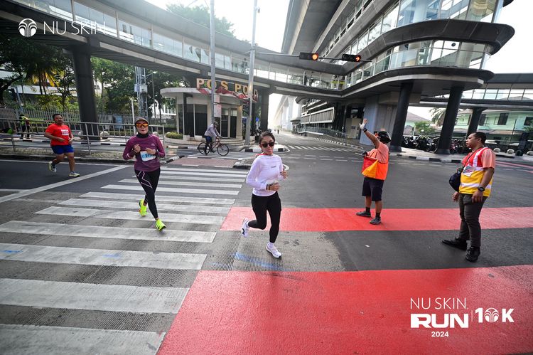 Race photo from Nu Skin Run 10K