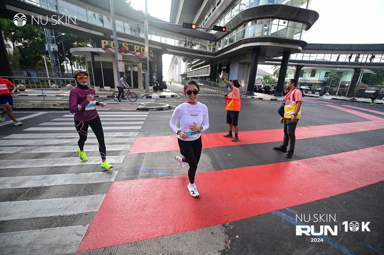 Race photo from Nu Skin Run 10K