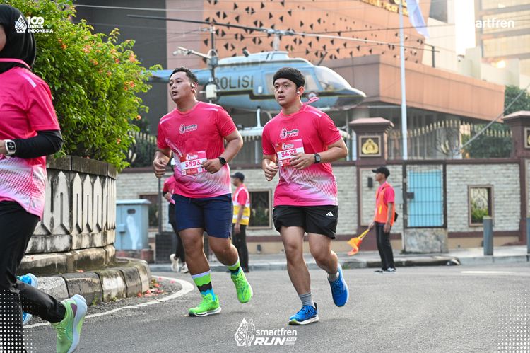 Race photo from Smartfren Run 2025 
