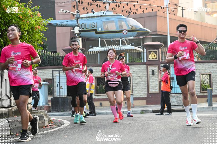 Race photo from Smartfren Run 2025 