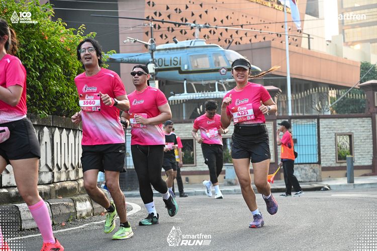 Race photo from Smartfren Run 2025 