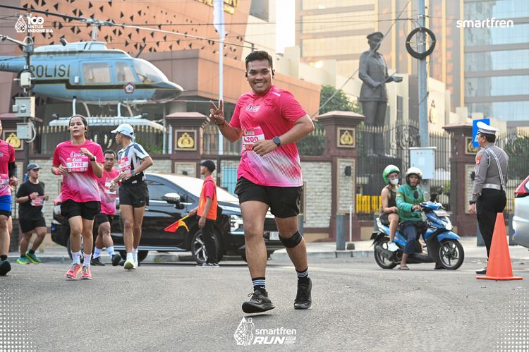 Race photo from Smartfren Run 2025 