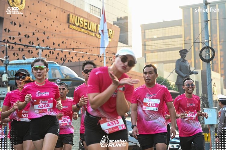 Race photo from Smartfren Run 2025 