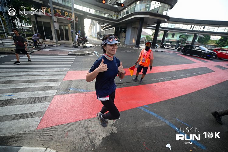 Race photo from Nu Skin Run 10K