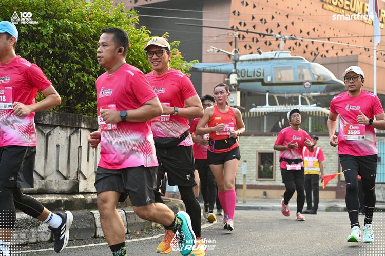 Race photo from Smartfren Run 2025 