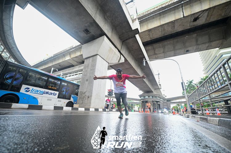 Race photo from Smartfren Run 2024