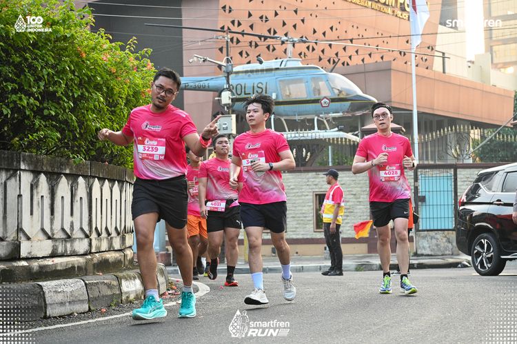 Race photo from Smartfren Run 2025 