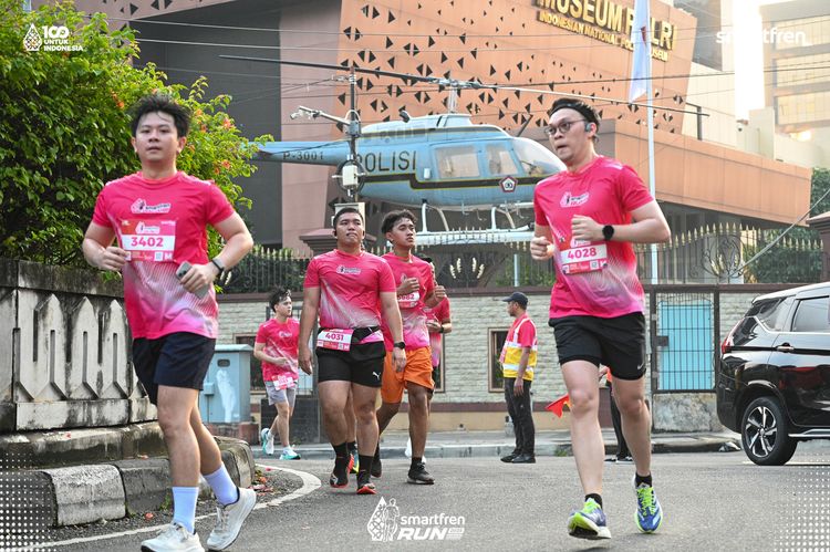 Race photo from Smartfren Run 2025 