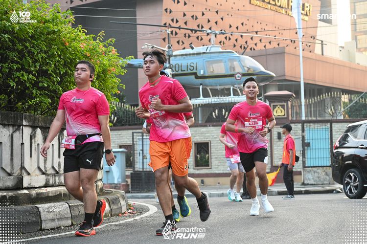Race photo from Smartfren Run 2025 