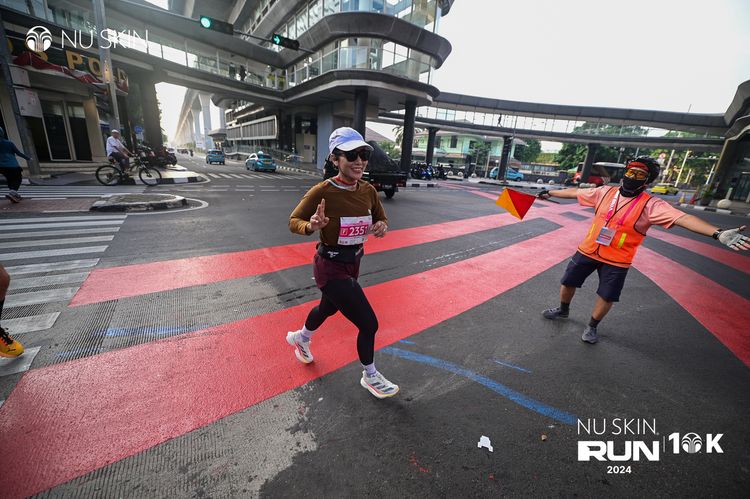 Race photo from Nu Skin Run 10K