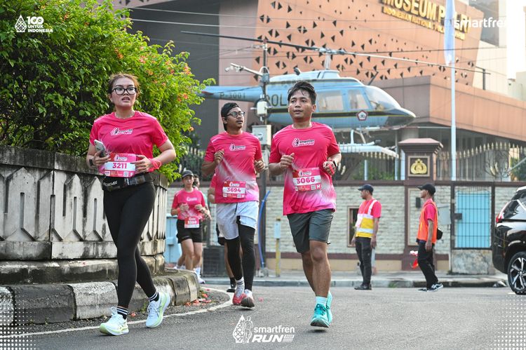 Race photo from Smartfren Run 2025 