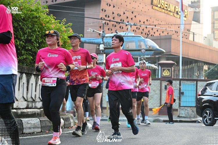 Race photo from Smartfren Run 2025 