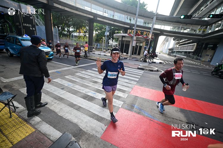 Race photo from Nu Skin Run 10K