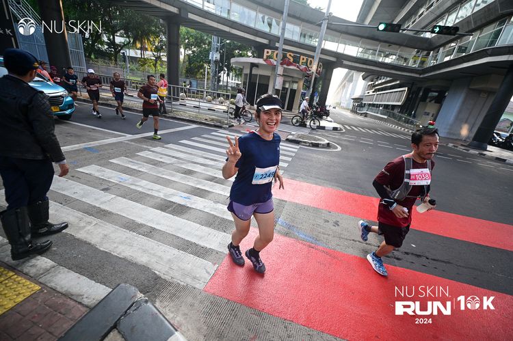 Race photo from Nu Skin Run 10K