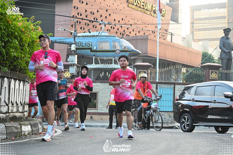 Race photo from Smartfren Run 2025 
