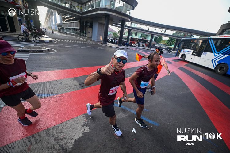 Race photo from Nu Skin Run 10K