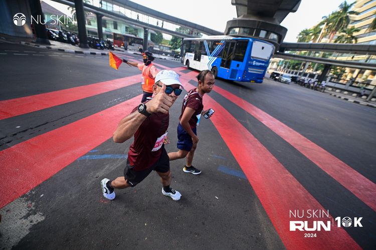 Race photo from Nu Skin Run 10K