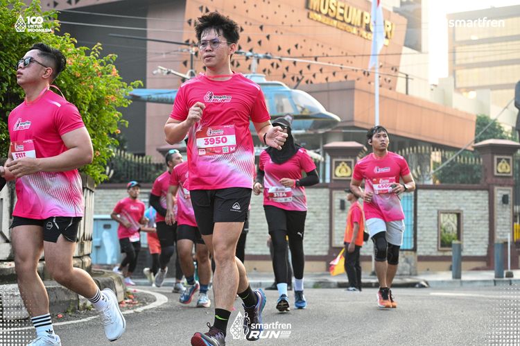 Race photo from Smartfren Run 2025 