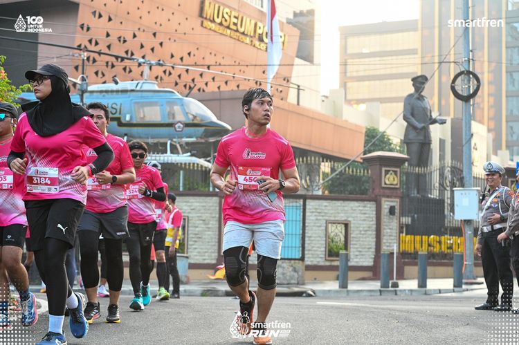 Race photo from Smartfren Run 2025 