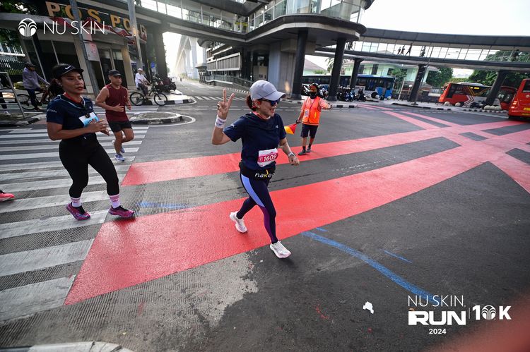 Race photo from Nu Skin Run 10K
