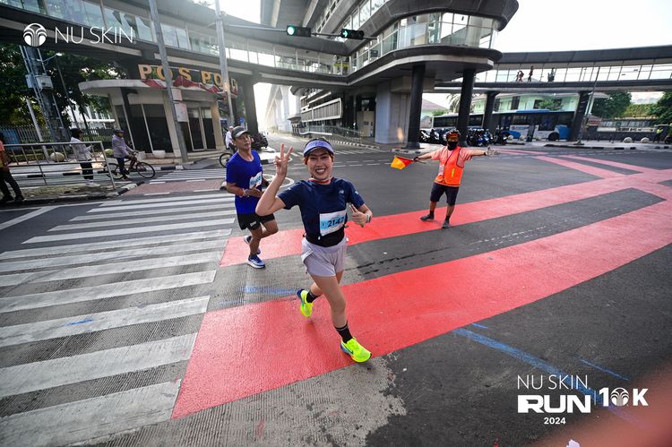 Race photo from Nu Skin Run 10K