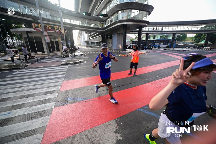 Race photo from Nu Skin Run 10K