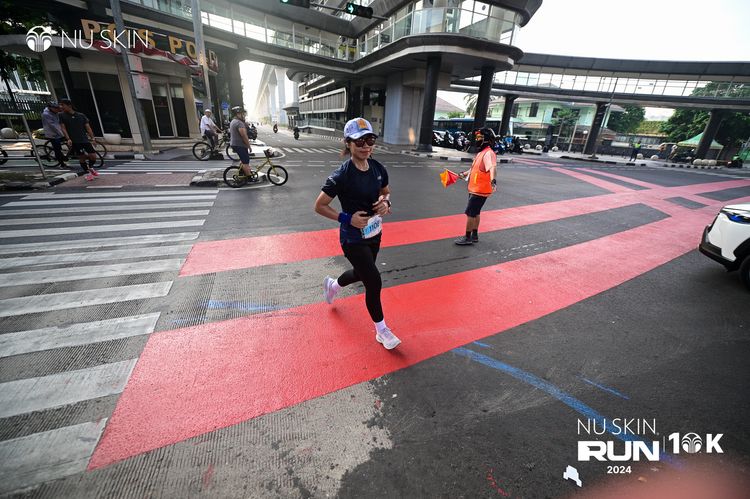 Race photo from Nu Skin Run 10K