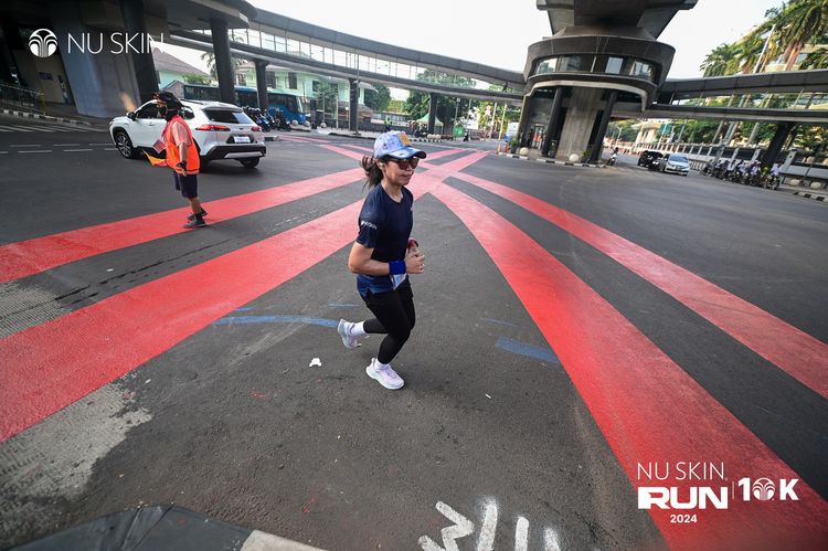 Race photo from Nu Skin Run 10K