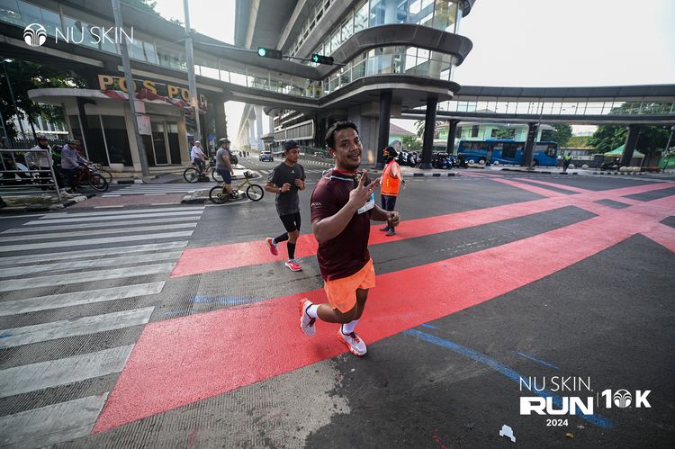 Race photo from Nu Skin Run 10K