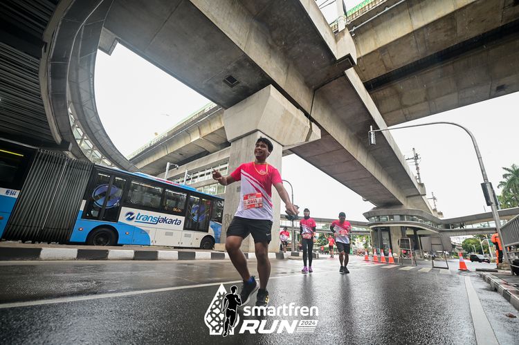 Race photo from Smartfren Run 2024
