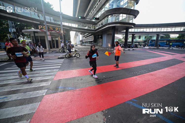 Race photo from Nu Skin Run 10K