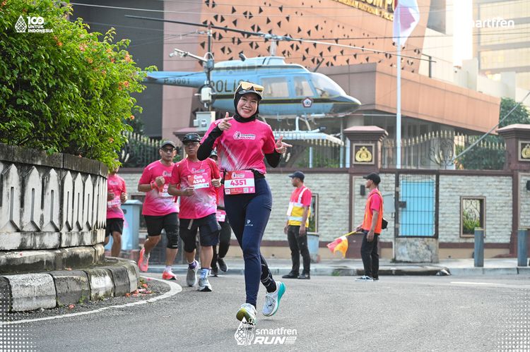 Race photo from Smartfren Run 2025 