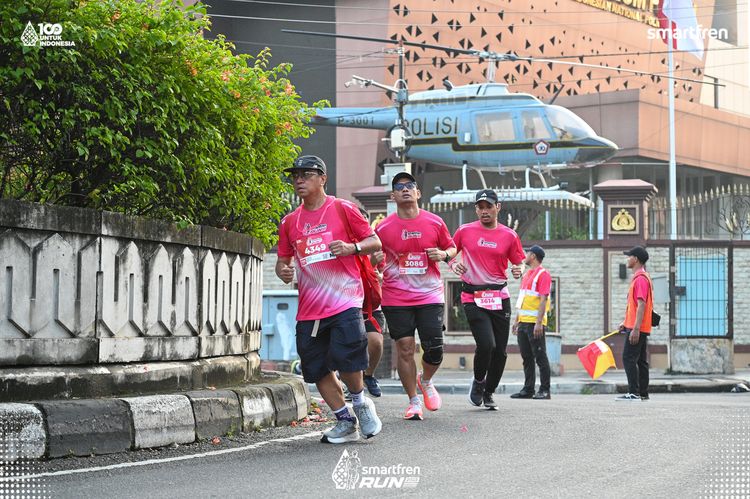 Race photo from Smartfren Run 2025 
