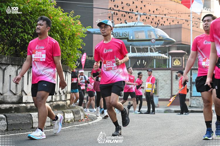 Race photo from Smartfren Run 2025 