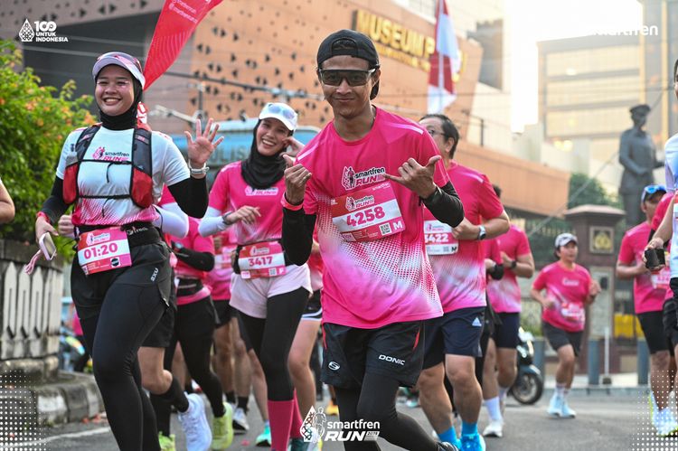 Race photo from Smartfren Run 2025 