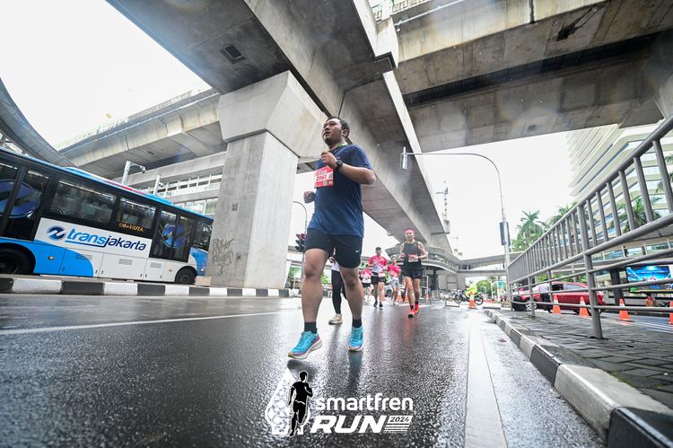 Race photo from Smartfren Run 2024