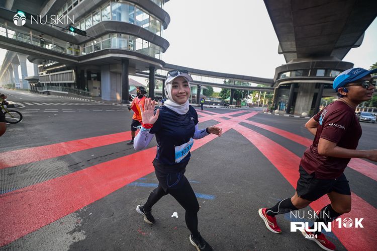 Race photo from Nu Skin Run 10K