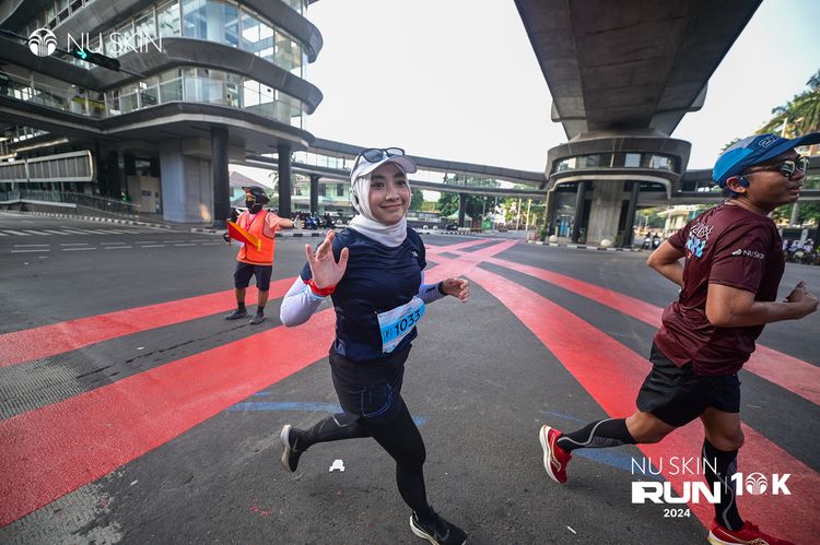 Race photo from Nu Skin Run 10K