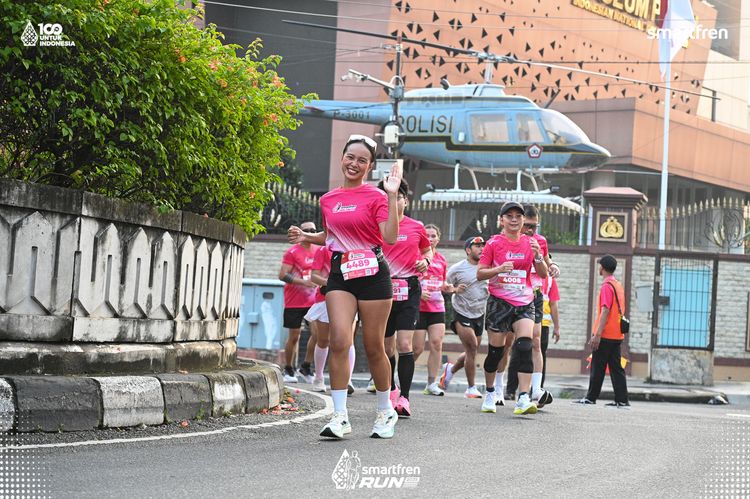 Race photo from Smartfren Run 2025 