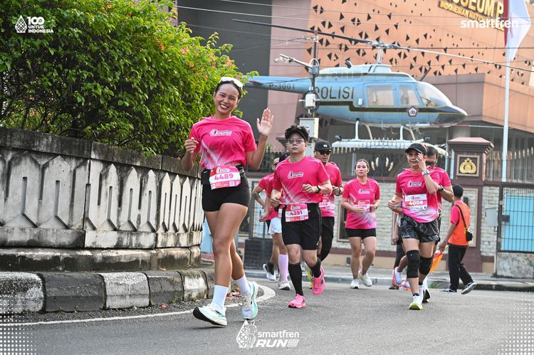 Race photo from Smartfren Run 2025 