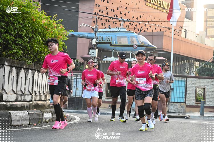 Race photo from Smartfren Run 2025 